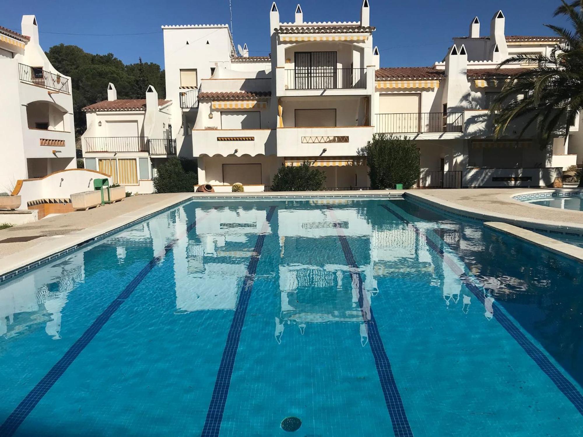 Apartamento En Roses Parking Y Piscina Comunitaria Exterior photo